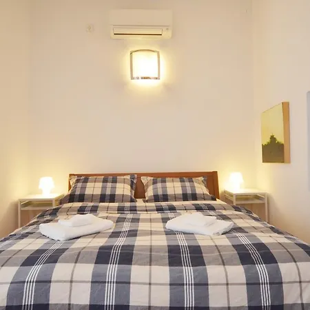 Lighthouse Montalbano Апартаменты Ровинь