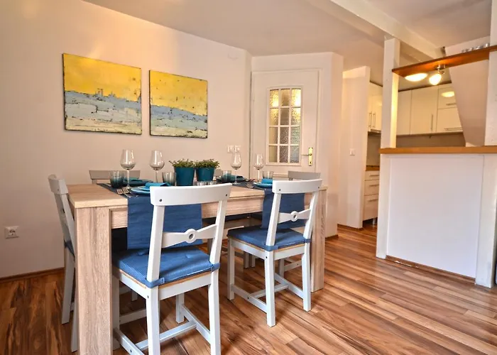 Lighthouse Montalbano