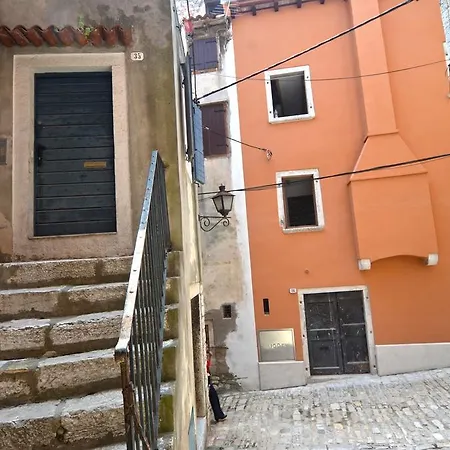 Lighthouse Montalbano Apartment