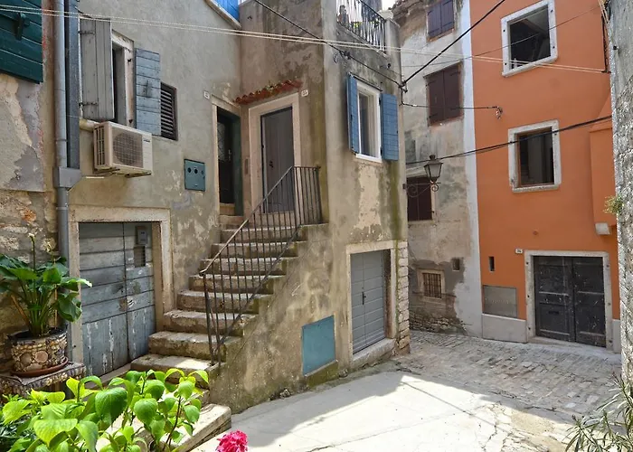 Daire Lighthouse Montalbano Rovinj